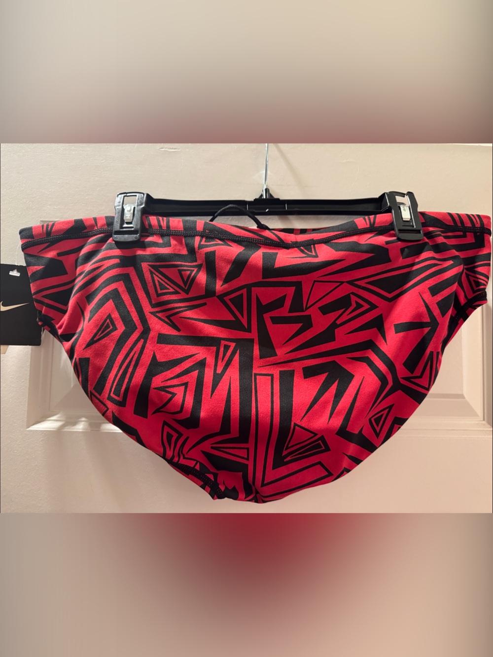 Nike Men’s Red and Black Geometric Swim Briefs Sz.40 XL/XXL - Picture 2 of 2